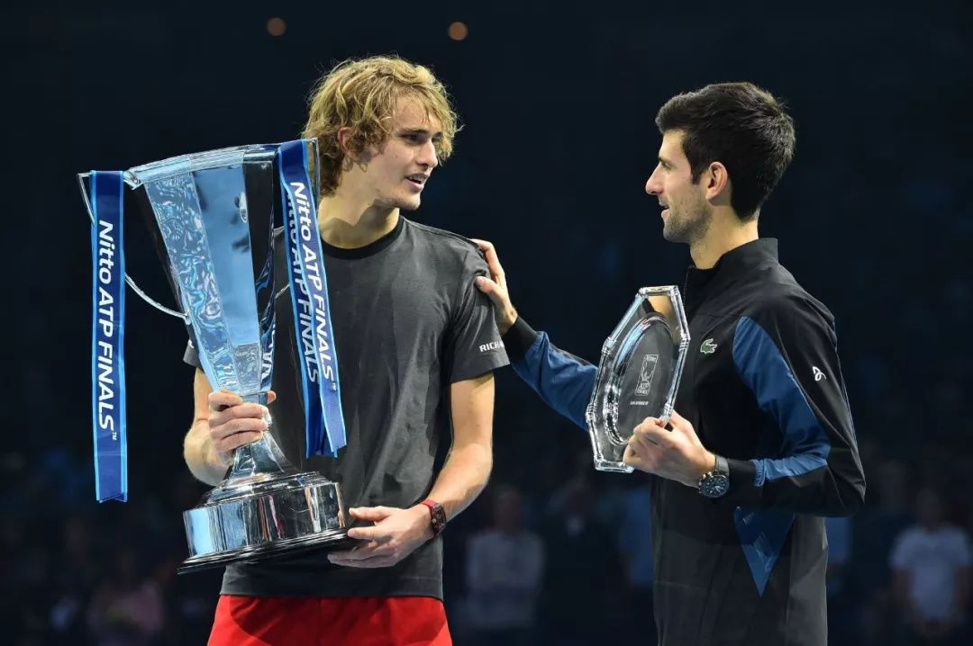 祝的滑跪 祝的滑跪